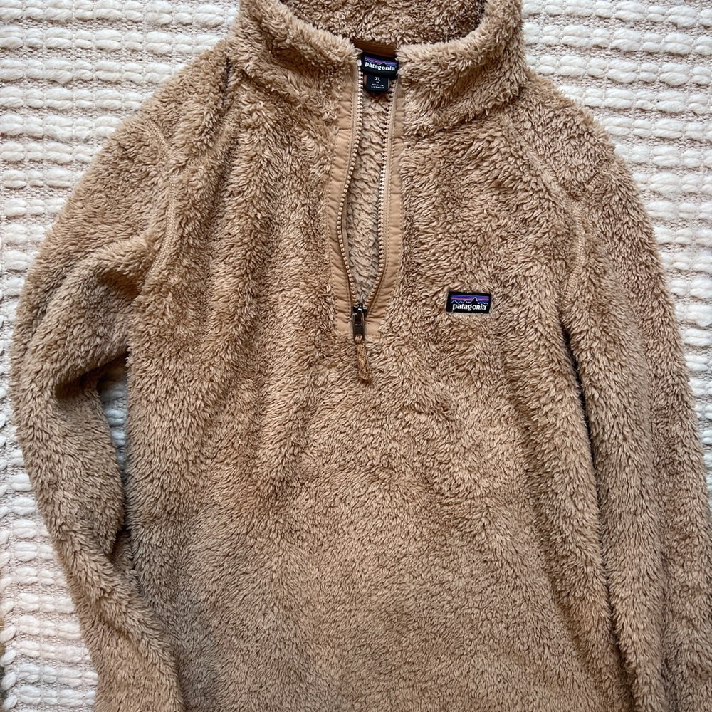 Tan Patagonia pullover